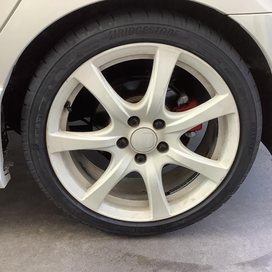 鳥取県鳥取市、持ち込みタイヤ交換 グリピット 加盟店【鳥取中央】店です!