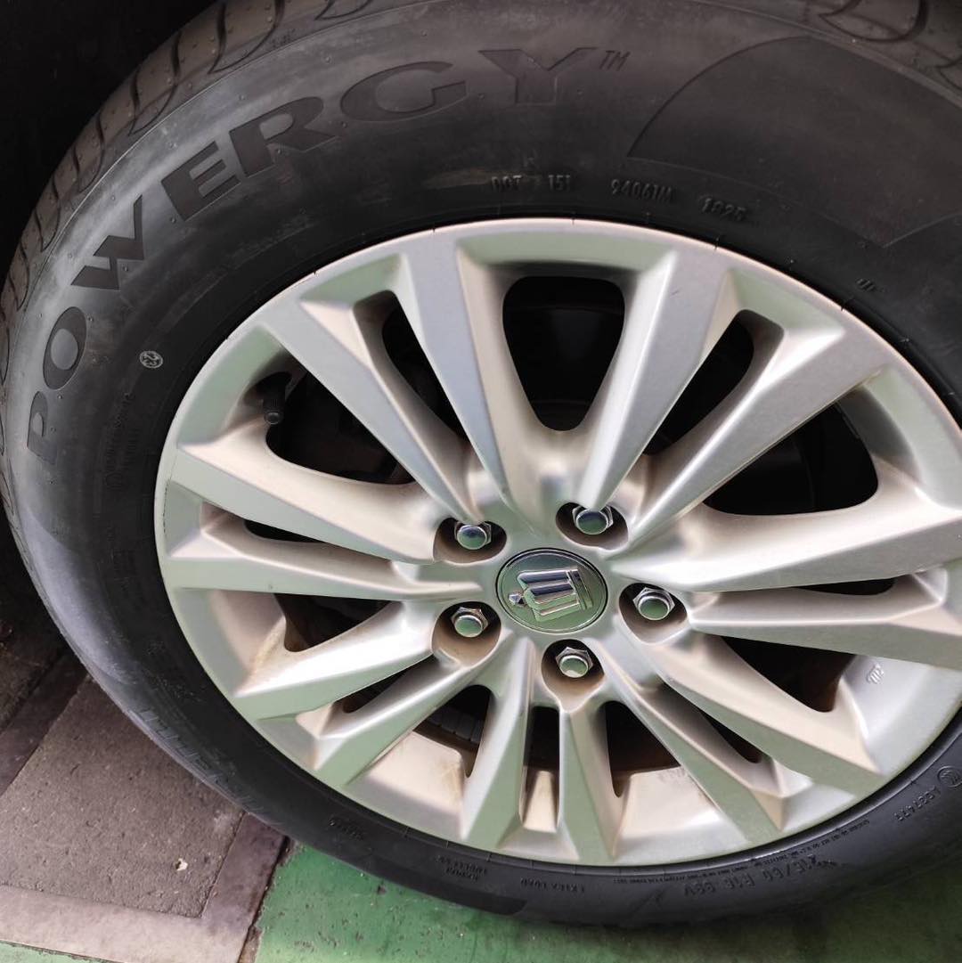 静岡県賀茂郡、持ち込みタイヤ交換 グリピット【サガミシード 片瀬白田SS】 です！！